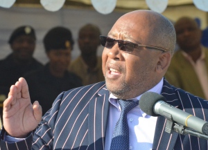 Coalition partner Thesele Maseribane, speaking at the September memorial for the officer killed during the putsch, now accuses rivals of further destabilizing Lesotho. (Photo: mjj)
